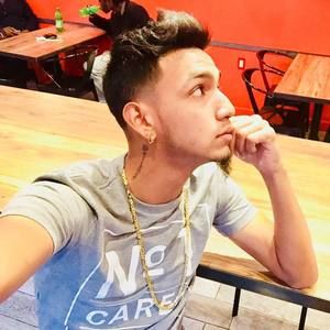 Meet your Posher, Haseeb